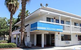Motel 6-Coalinga, CA - East
